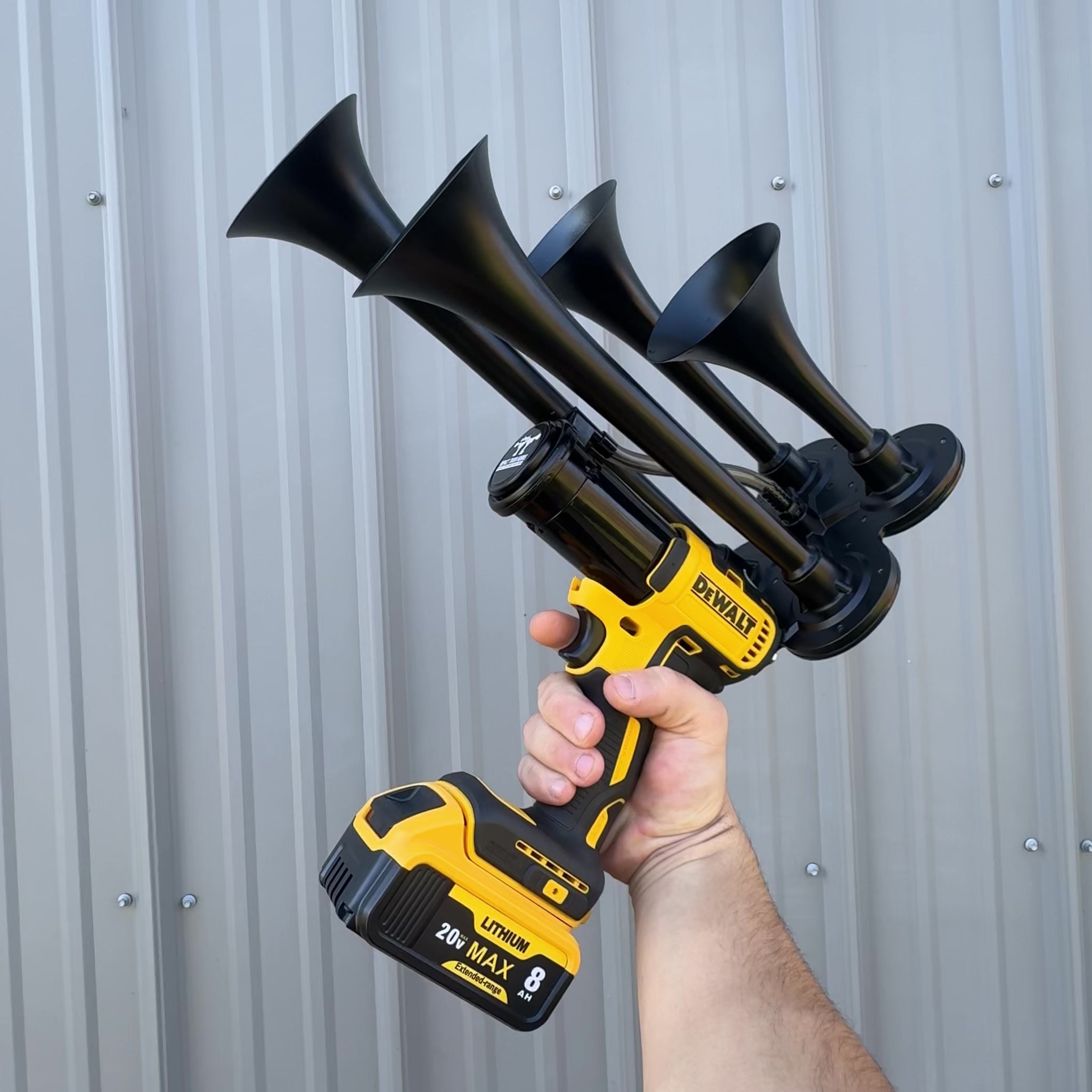 Load video: DeWalt Quad Train Horn